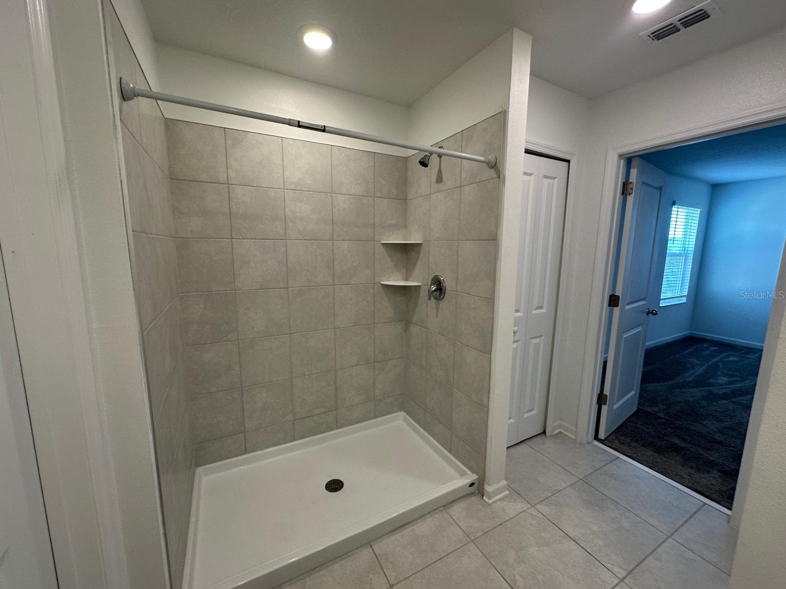 Image 12 of 21 For 989 Harold Pass