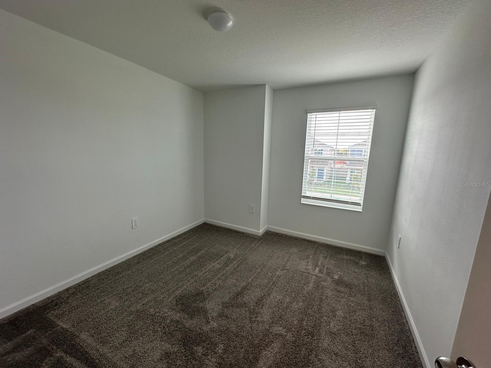 Image 16 of 21 For 989 Harold Pass