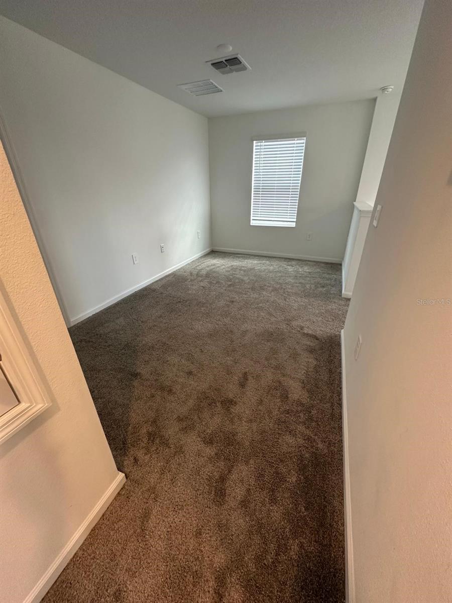 Image 9 of 21 For 989 Harold Pass