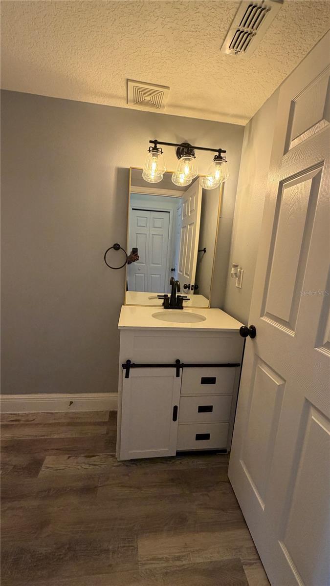 Image 10 of 33 For 1941 Brancaster Circle