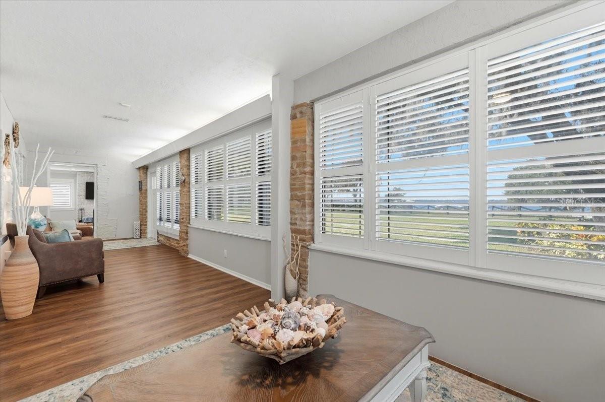 Image 15 of 77 For 12434 Lakeshore Drive