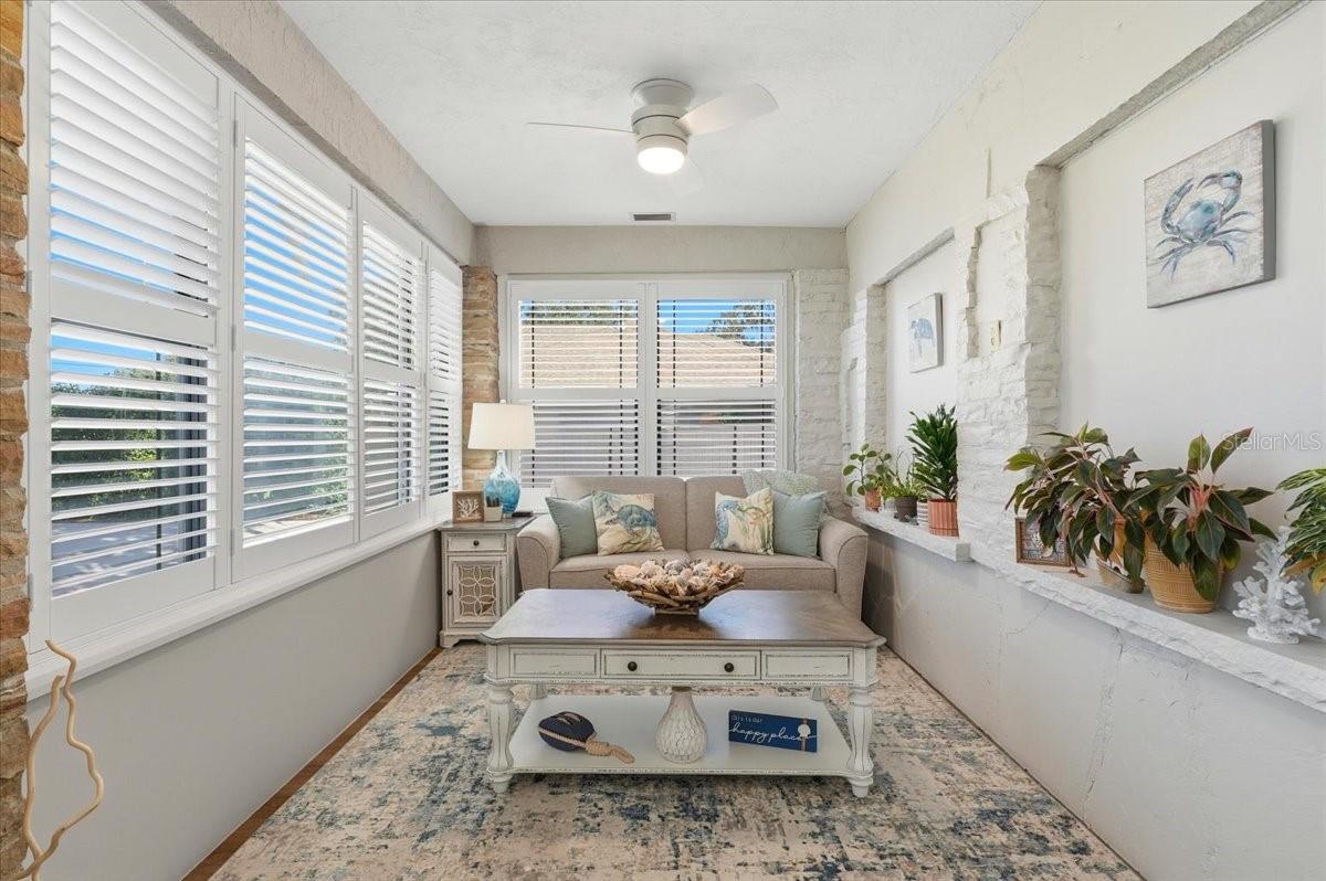 Image 16 of 77 For 12434 Lakeshore Drive