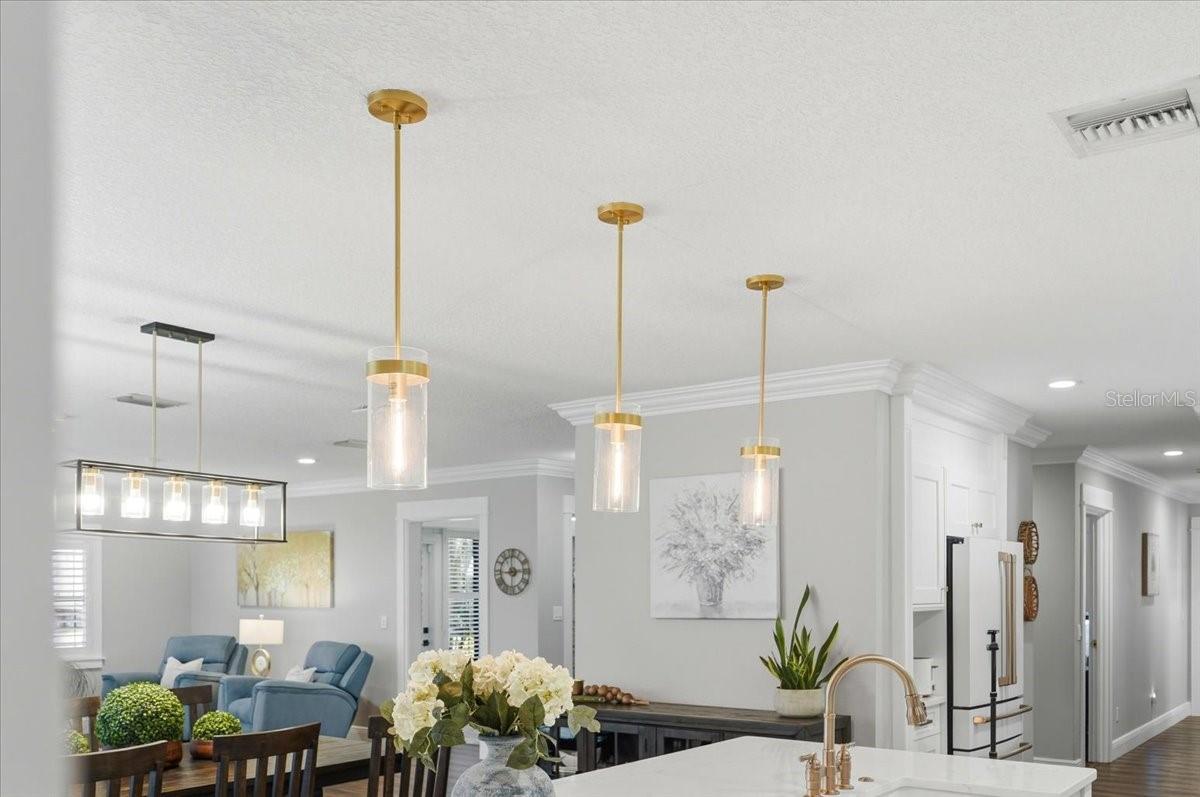 Image 29 of 77 For 12434 Lakeshore Drive