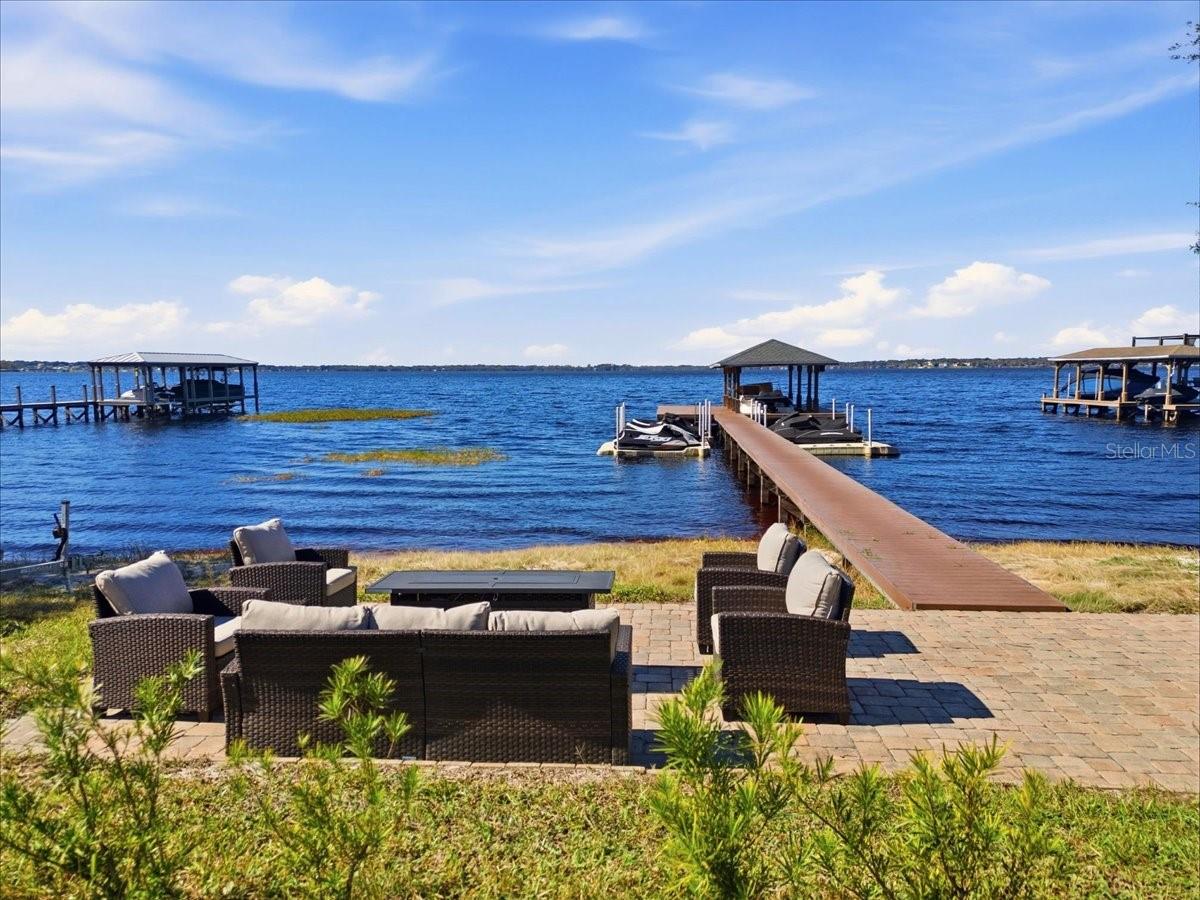 Image 3 of 77 For 12434 Lakeshore Drive