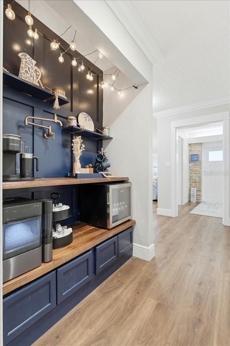 Image 30 of 77 For 12434 Lakeshore Drive