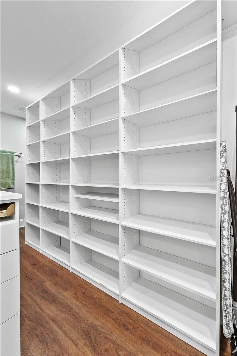 Image 45 of 77 For 12434 Lakeshore Drive