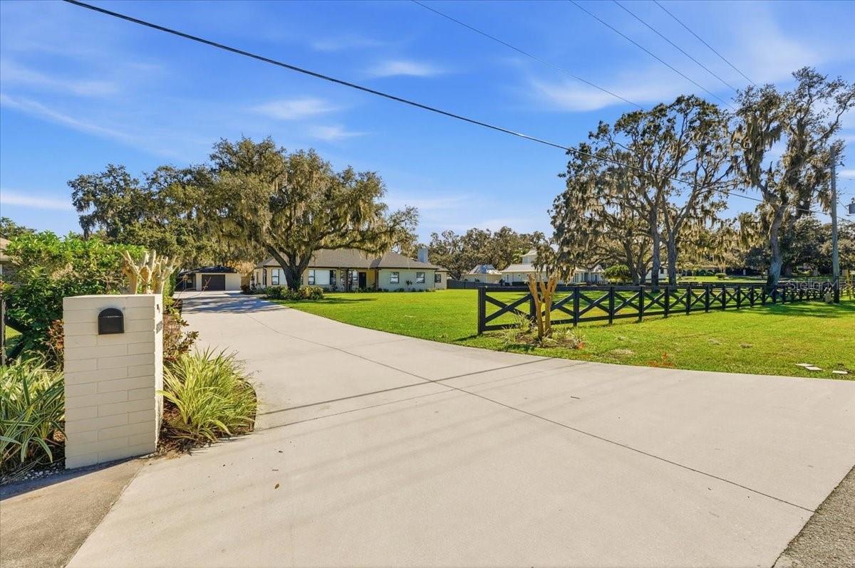 Image 71 of 77 For 12434 Lakeshore Drive