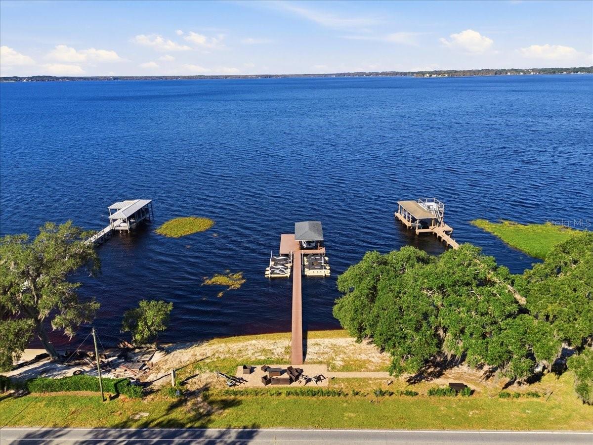 Image 72 of 77 For 12434 Lakeshore Drive