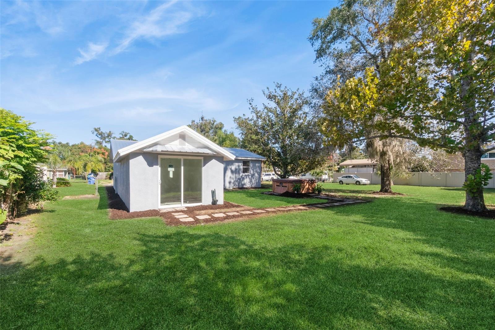 Image 20 of 32 For 126 Kensington Avenue