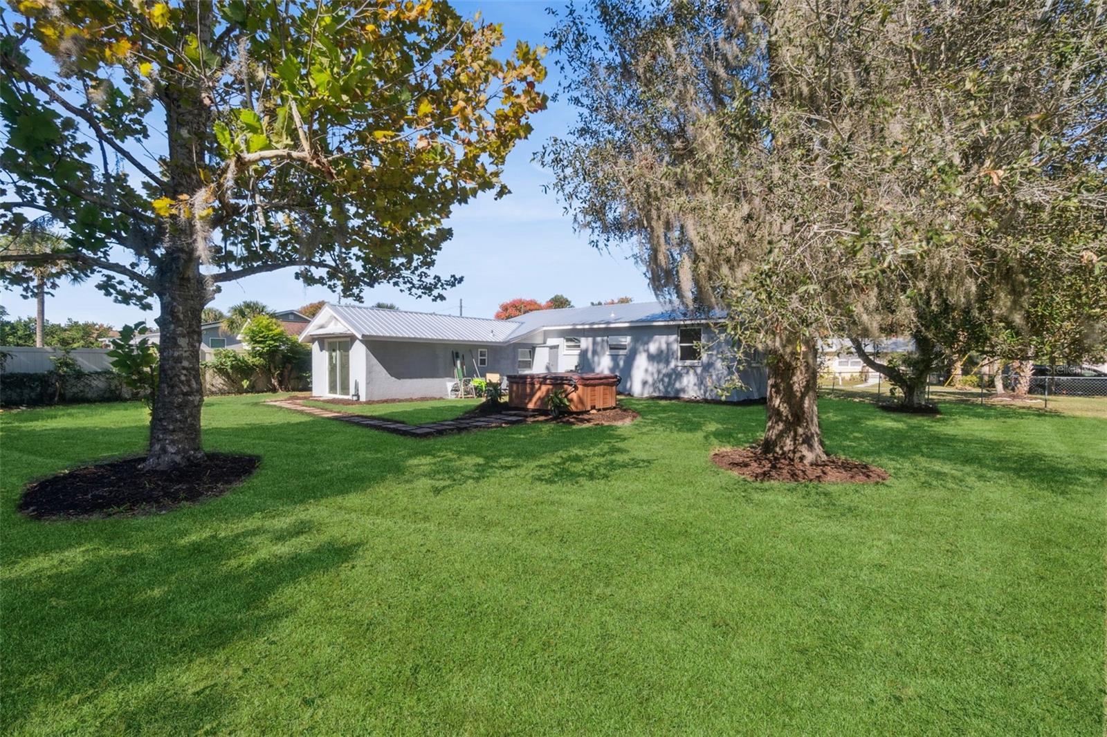 Image 24 of 32 For 126 Kensington Avenue