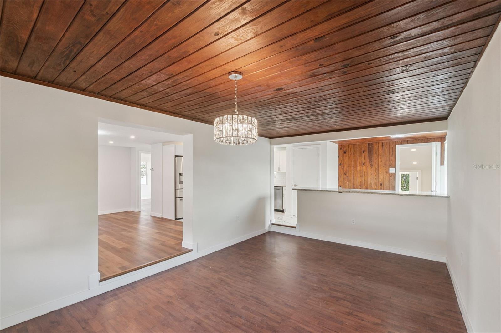 Image 5 of 32 For 126 Kensington Avenue