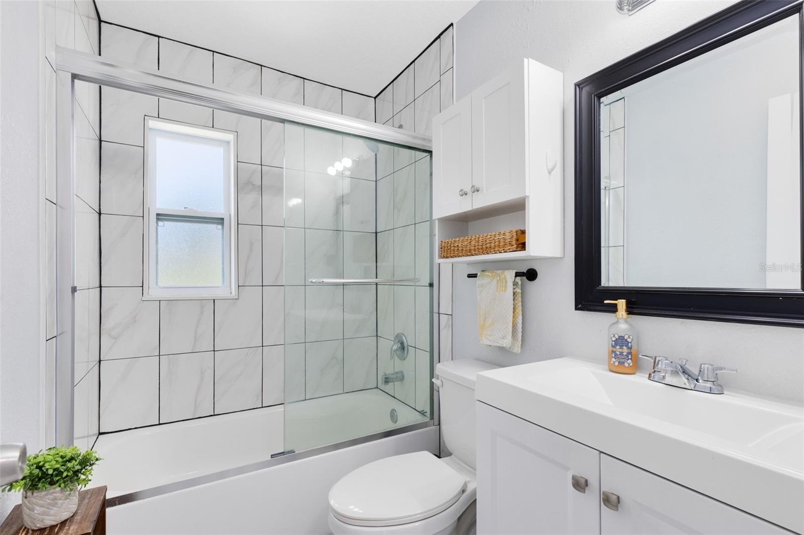 Image 18 of 28 For 2190 Patterson Avenue