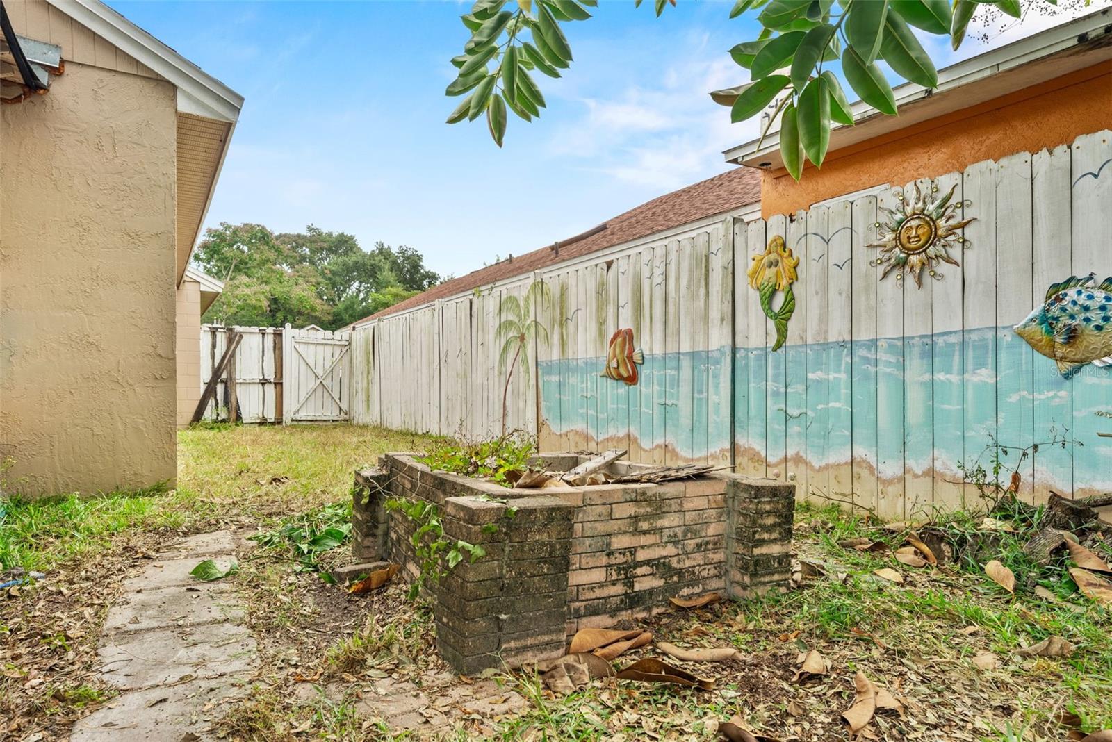 Image 22 of 25 For 152 River Chase Drive