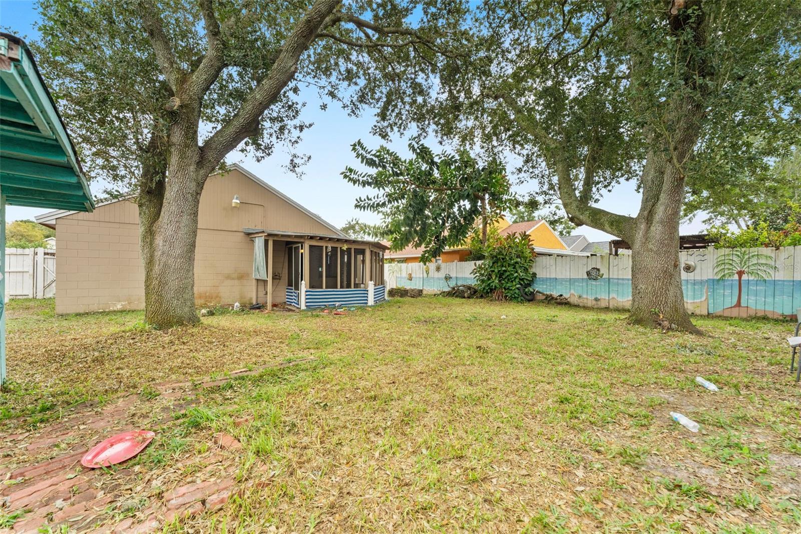 Image 24 of 25 For 152 River Chase Drive