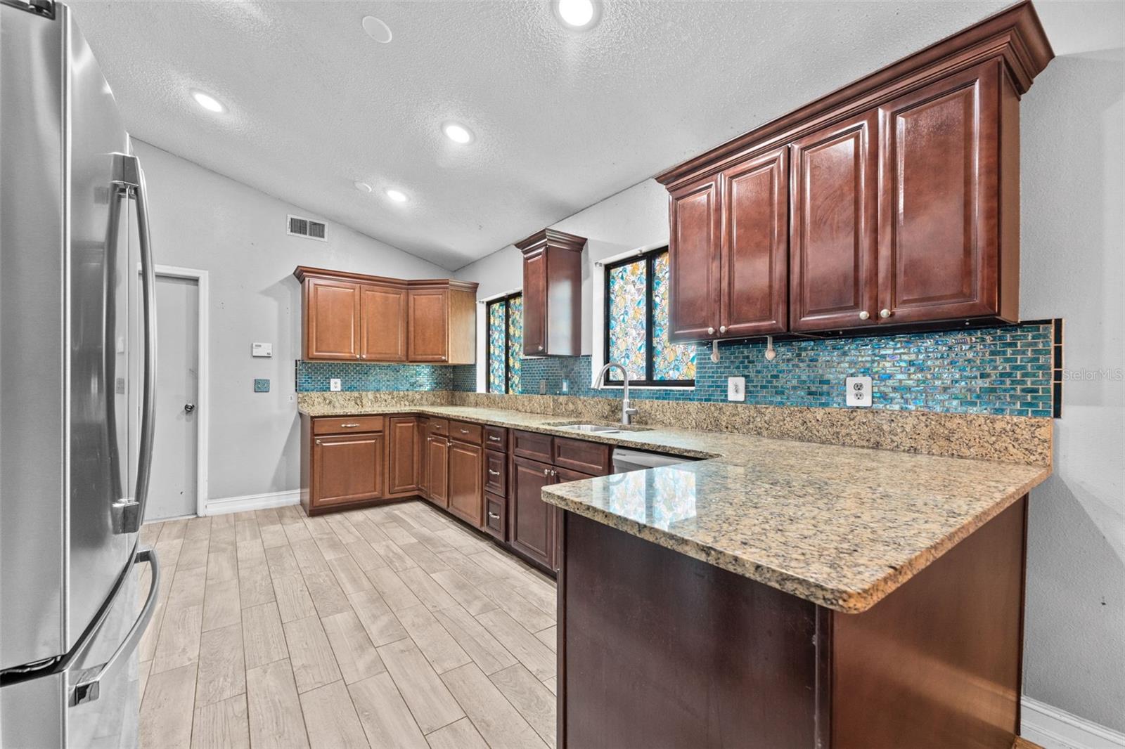 Image 3 of 25 For 152 River Chase Drive