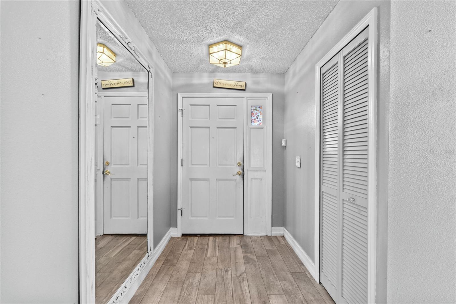 Image 8 of 25 For 152 River Chase Drive