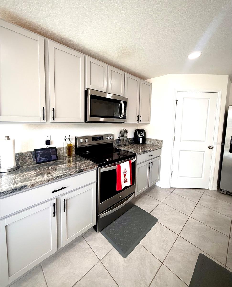 Image 4 of 25 For 3727 Capri Coast Drive