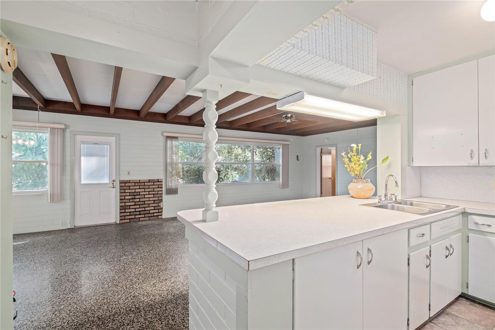 Image 17 of 28 For 2913 Carroll Place