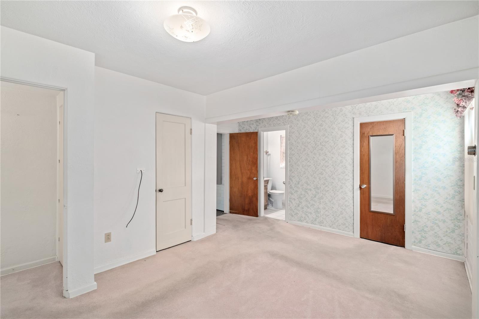 Image 20 of 28 For 2913 Carroll Place