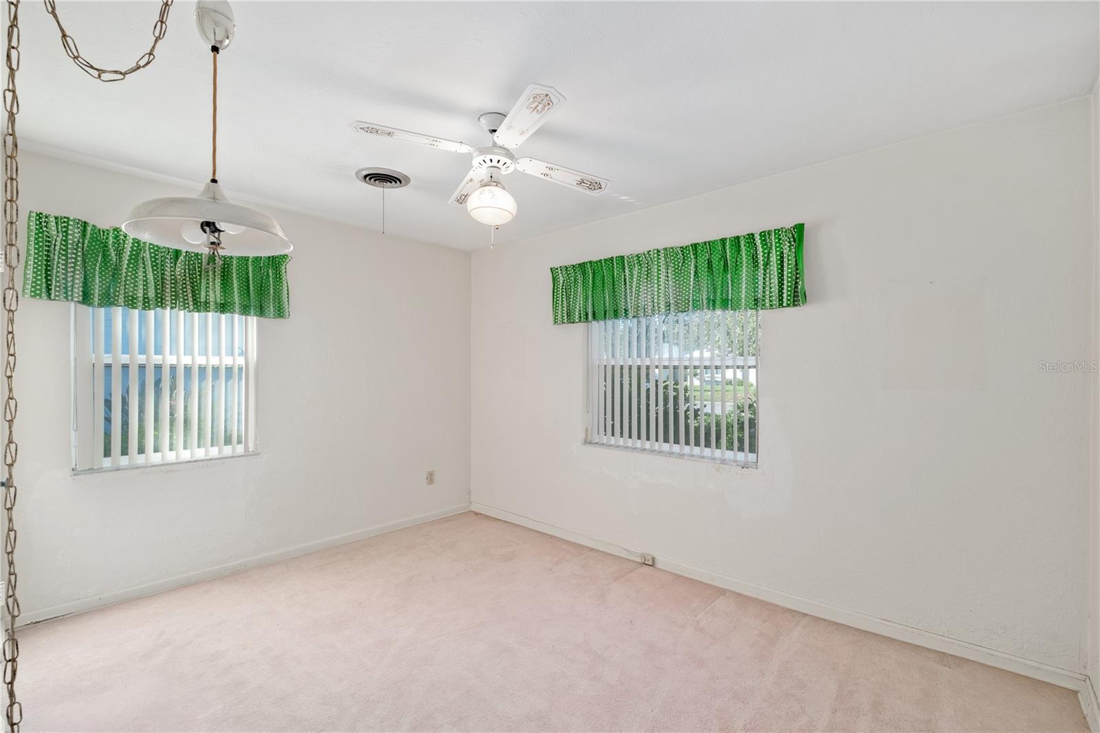 Image 23 of 28 For 2913 Carroll Place