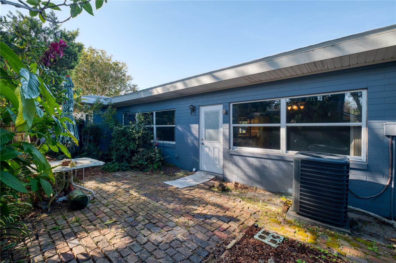 Image 27 of 28 For 2913 Carroll Place