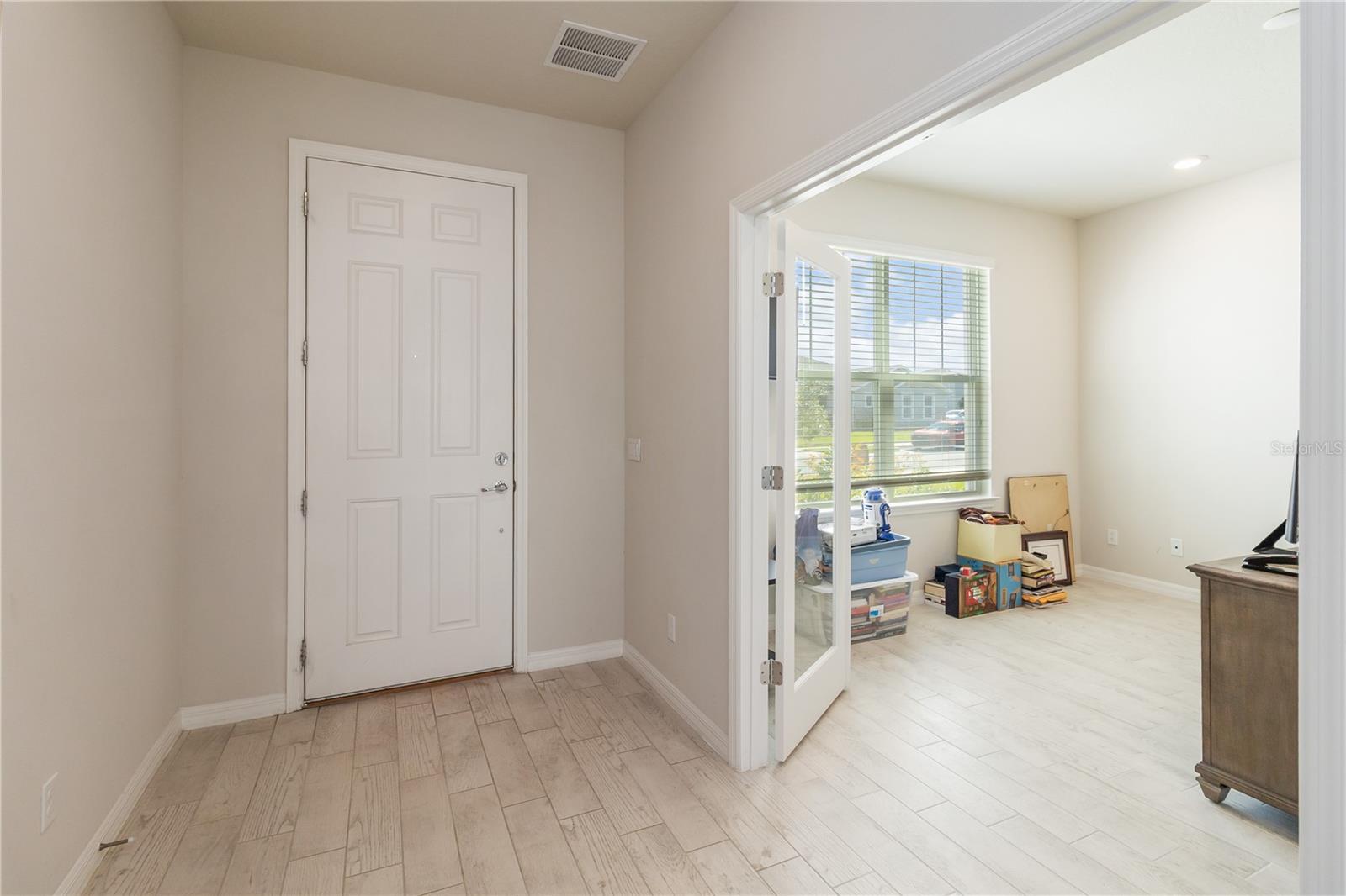 Image 21 of 55 For 2710 Forestdale Street