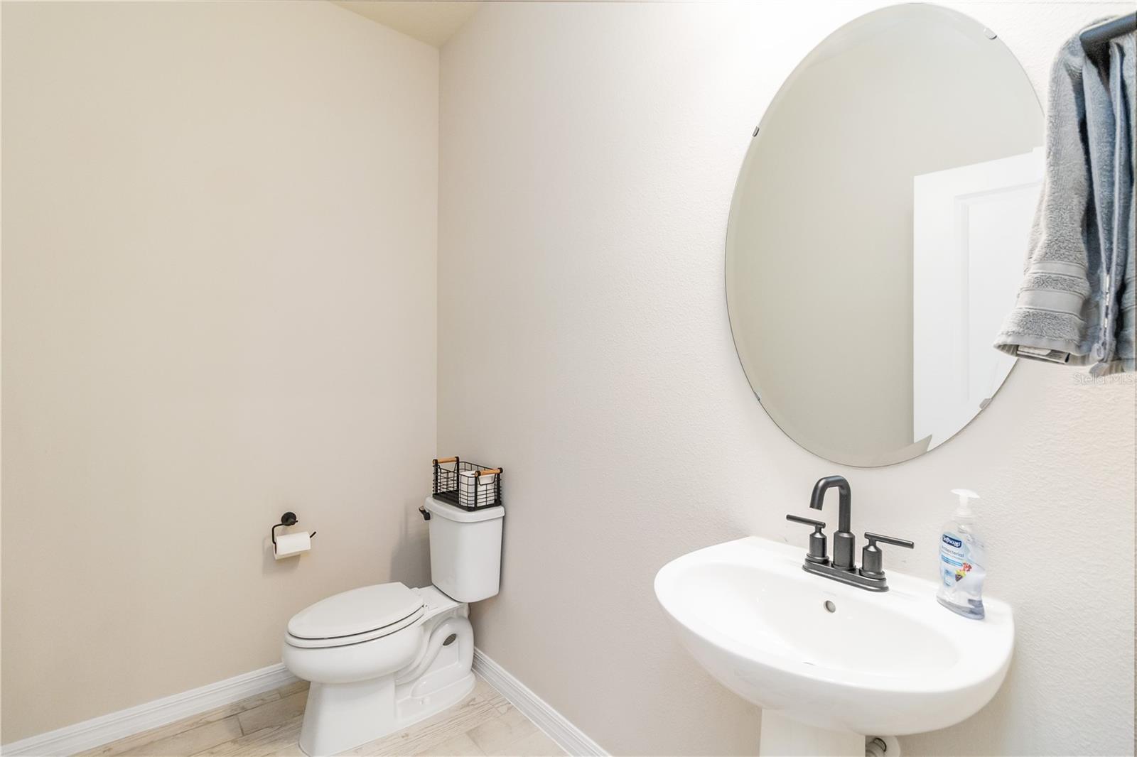 Image 22 of 55 For 2710 Forestdale Street