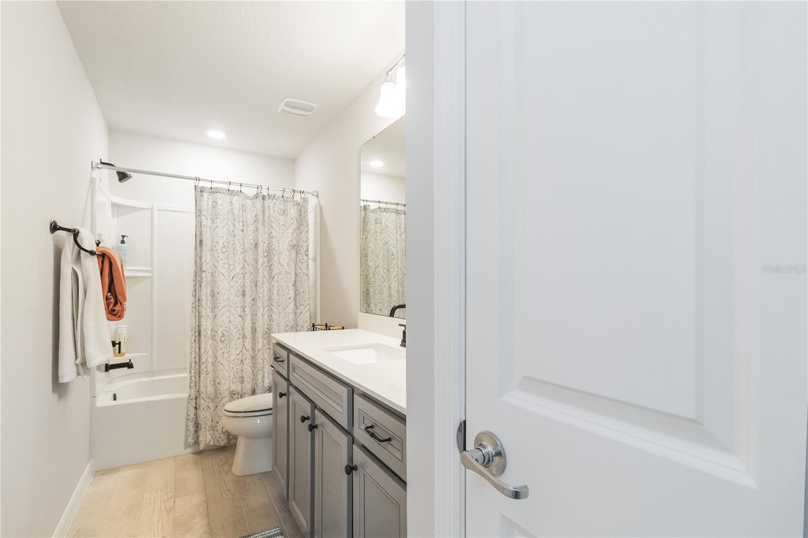 Image 32 of 55 For 2710 Forestdale Street