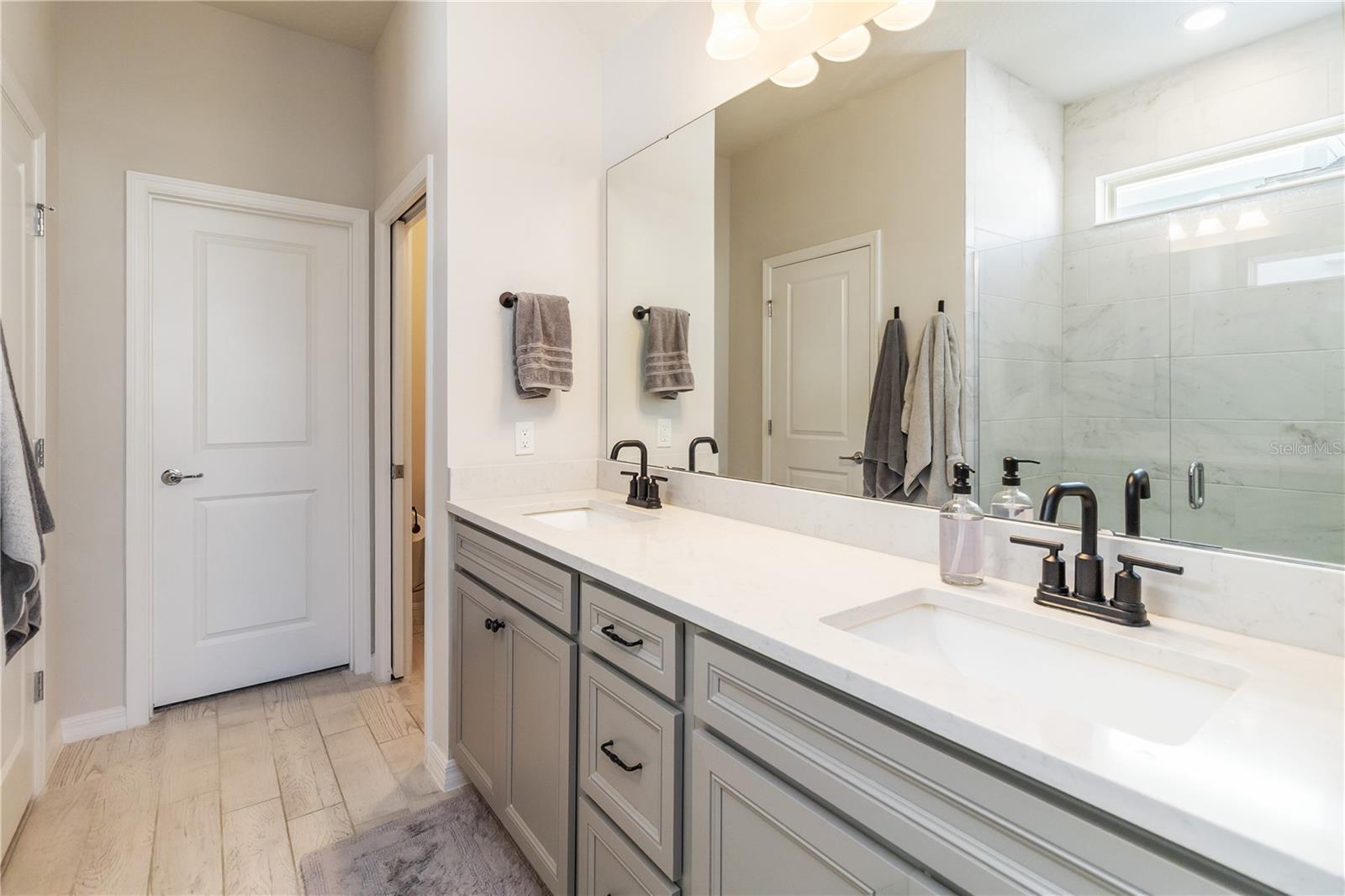 Image 35 of 55 For 2710 Forestdale Street