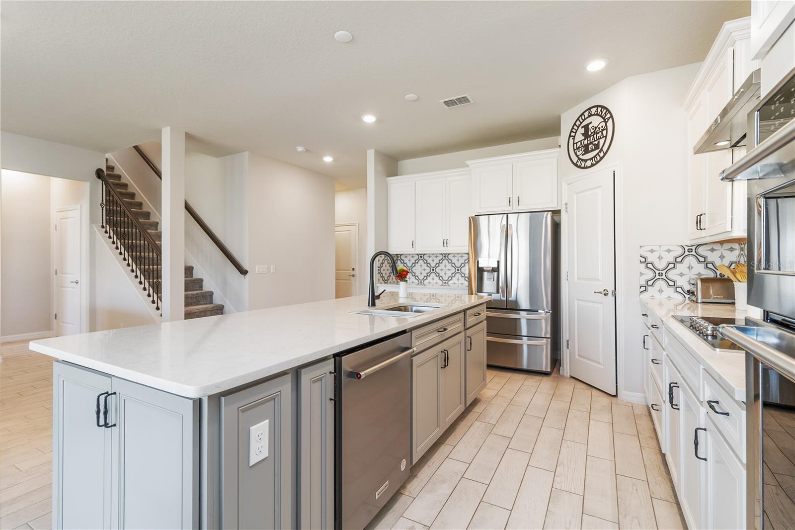 Image 5 of 55 For 2710 Forestdale Street