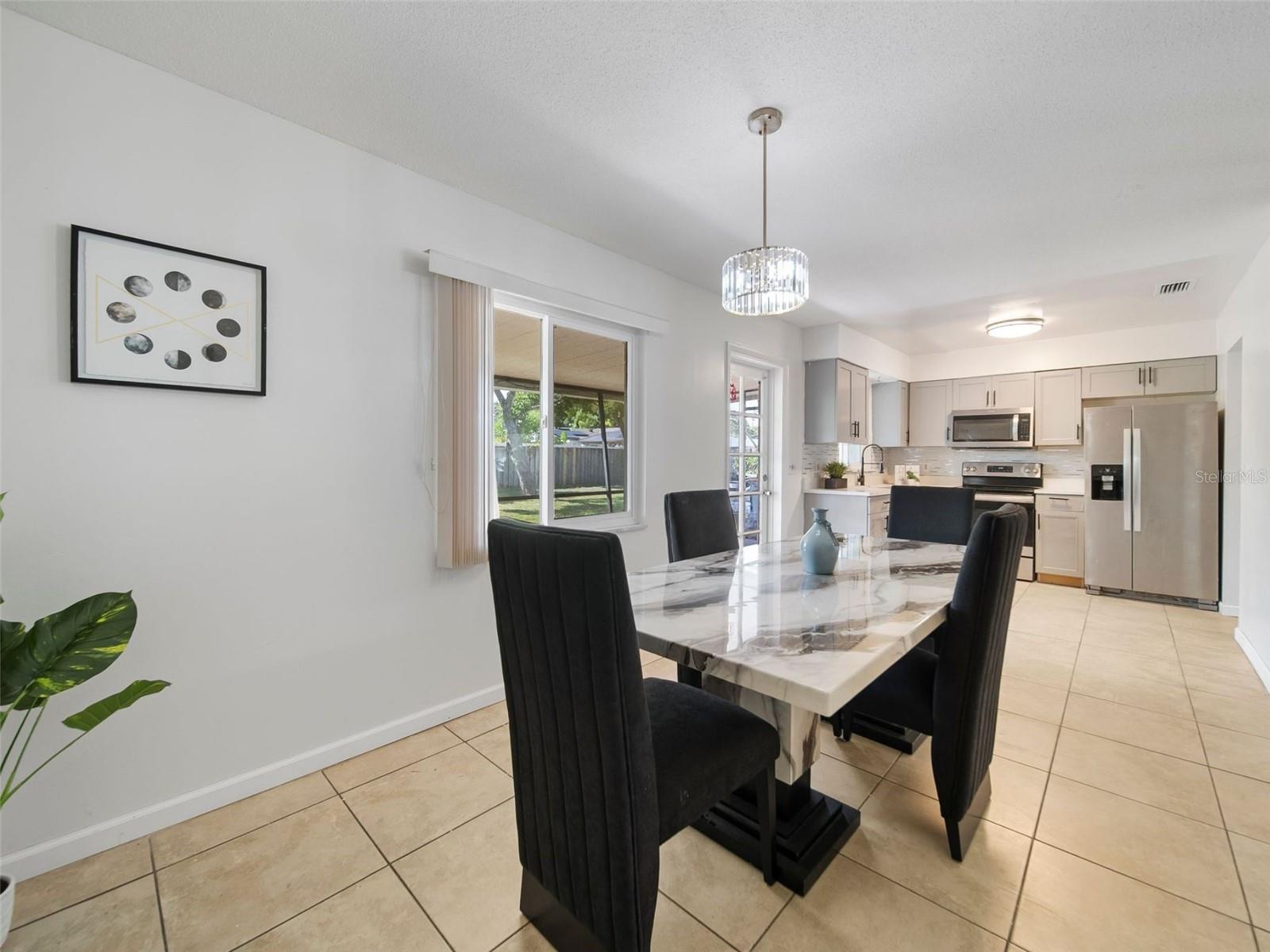 Image 3 of 20 For 5110 Woodcrest Drive