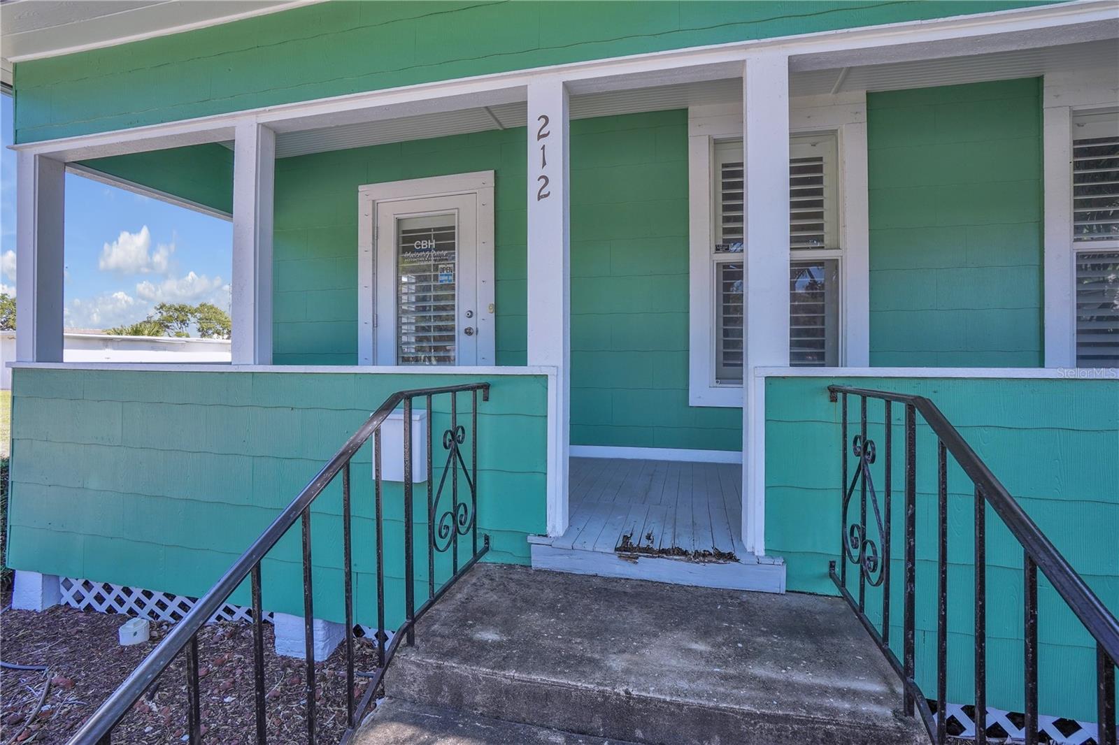 Image 10 of 39 For 212 7th Street