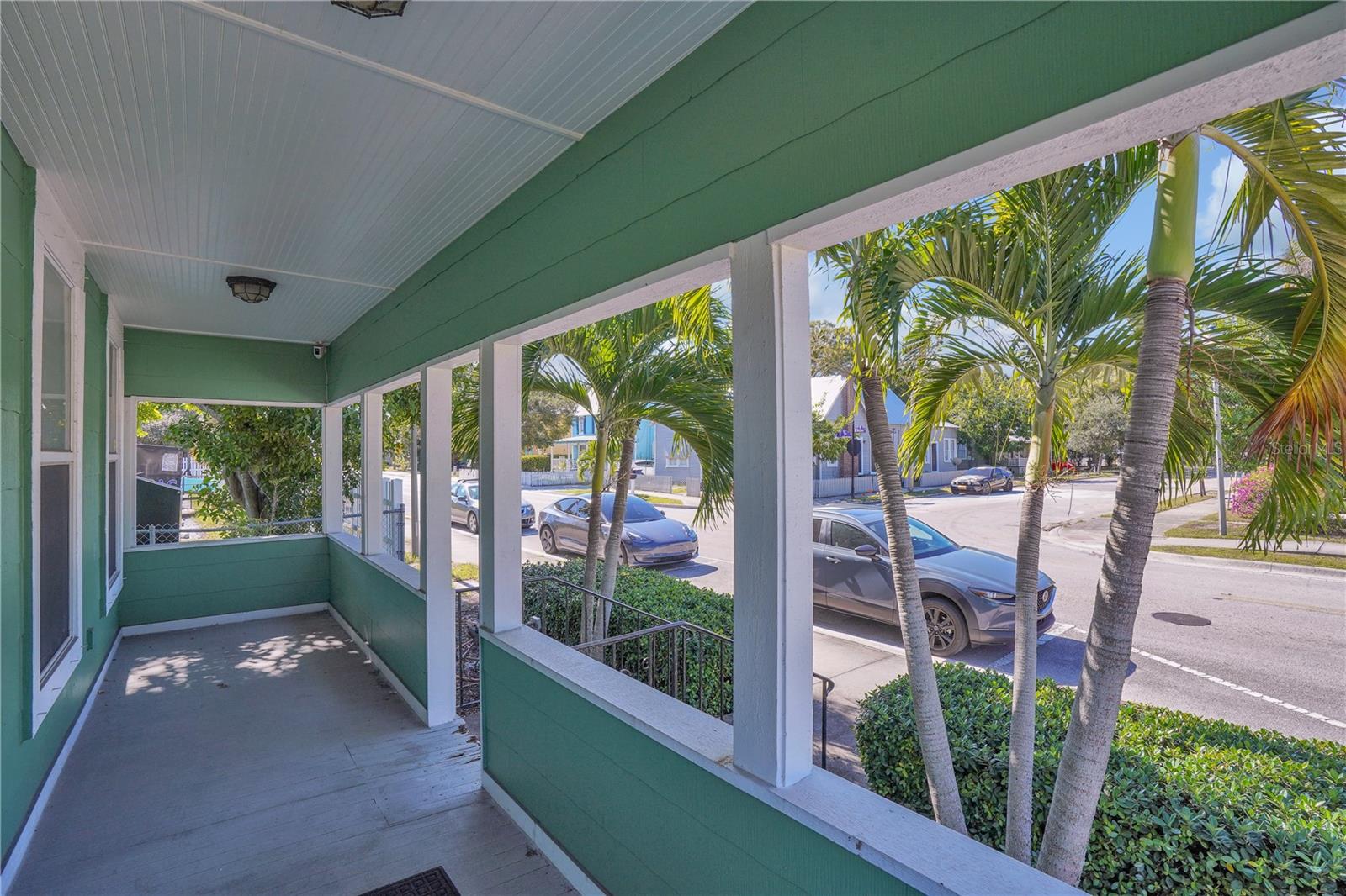 Image 12 of 39 For 212 7th Street