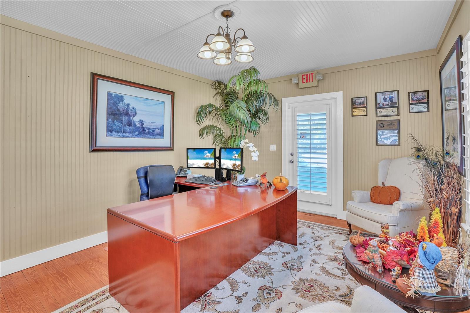 Image 15 of 39 For 212 7th Street