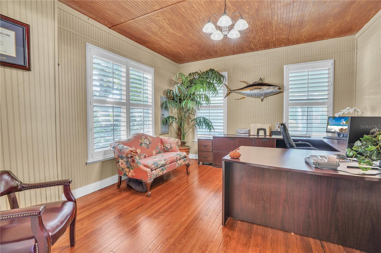 Image 18 of 39 For 212 7th Street