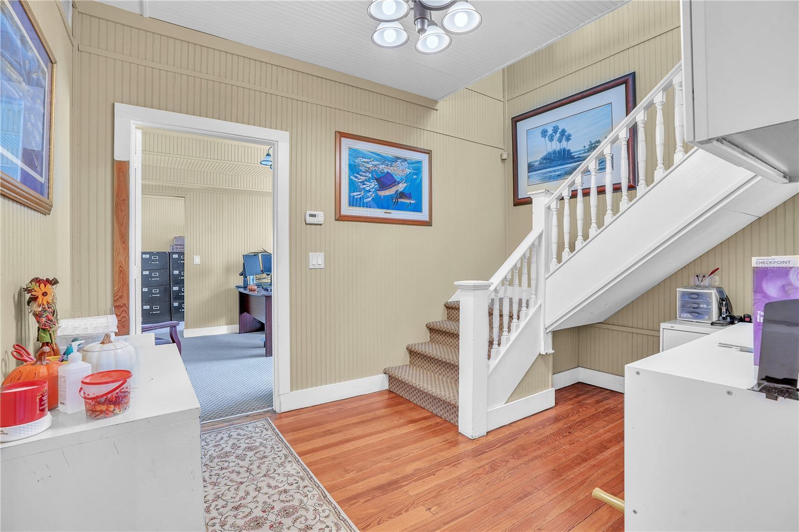 Image 19 of 39 For 212 7th Street