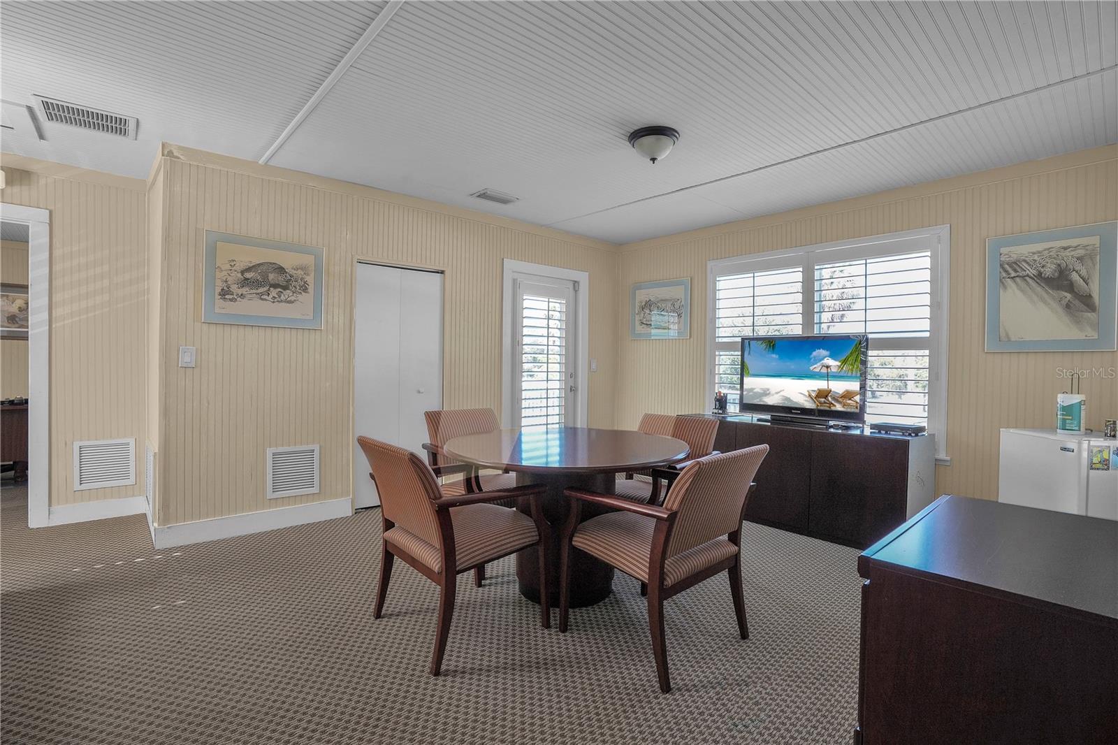 Image 26 of 39 For 212 7th Street