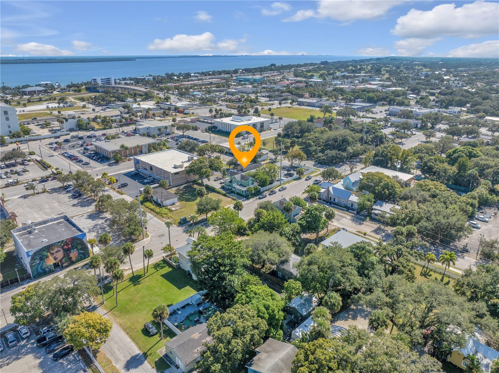 Image 34 of 39 For 212 7th Street