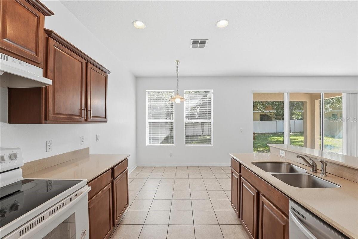 Image 7 of 16 For 1326 Plumgrass Circle