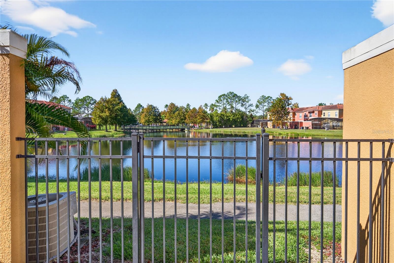 Image 17 of 48 For 136 Pompano Beach Dr