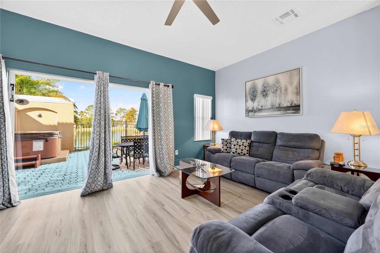 Image 18 of 48 For 136 Pompano Beach Dr