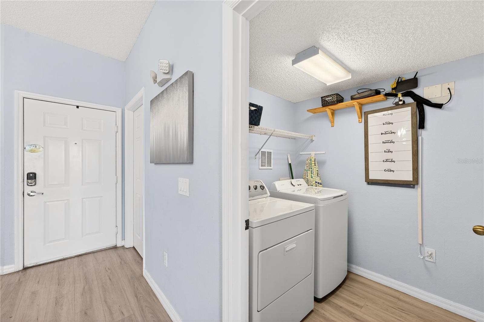 Image 23 of 48 For 136 Pompano Beach Dr