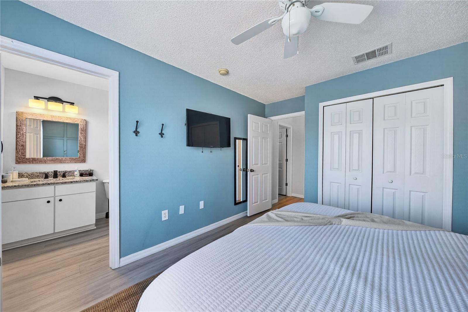 Image 29 of 48 For 136 Pompano Beach Dr