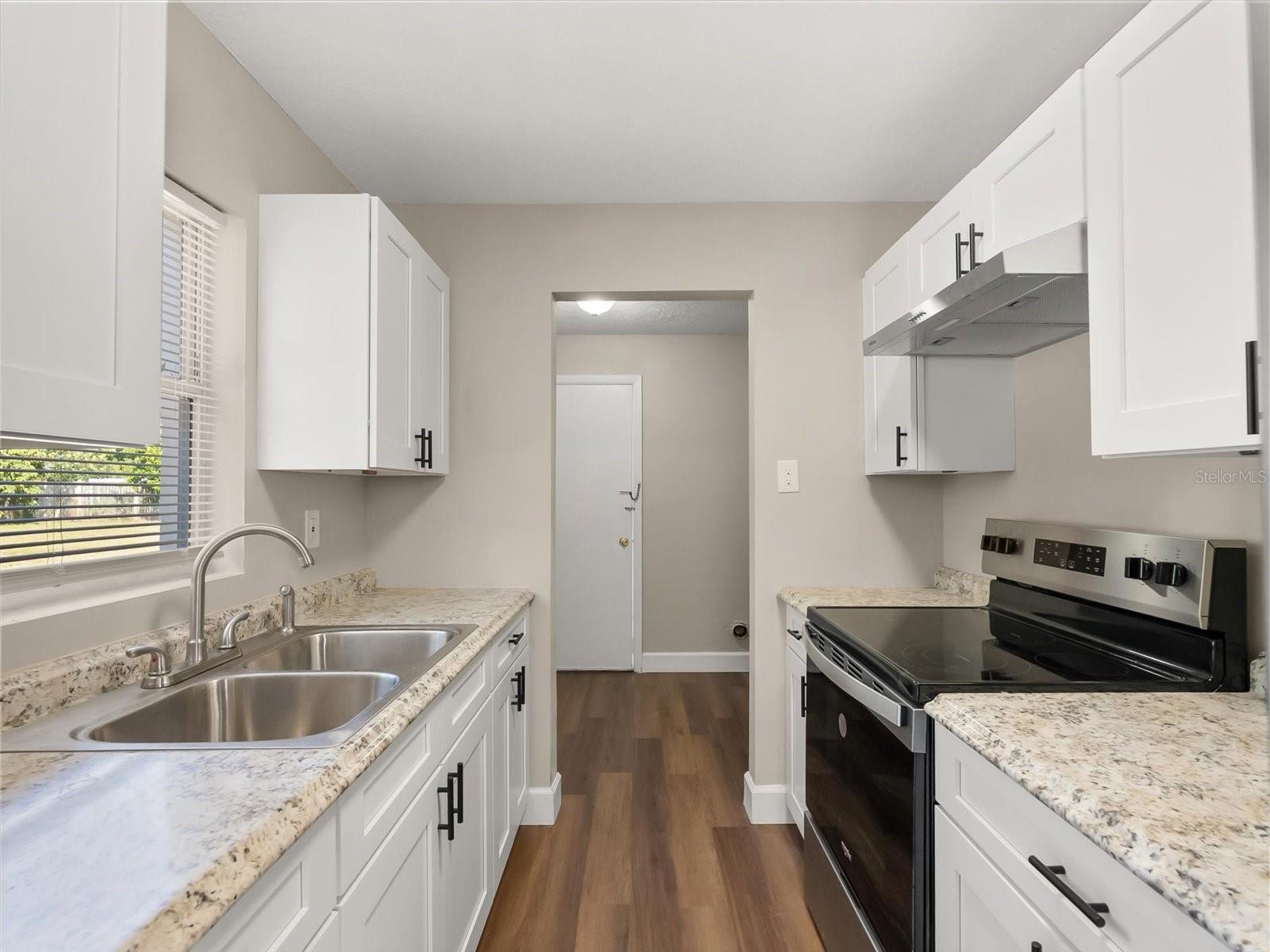 Image 6 of 24 For 540 Highland Avenue