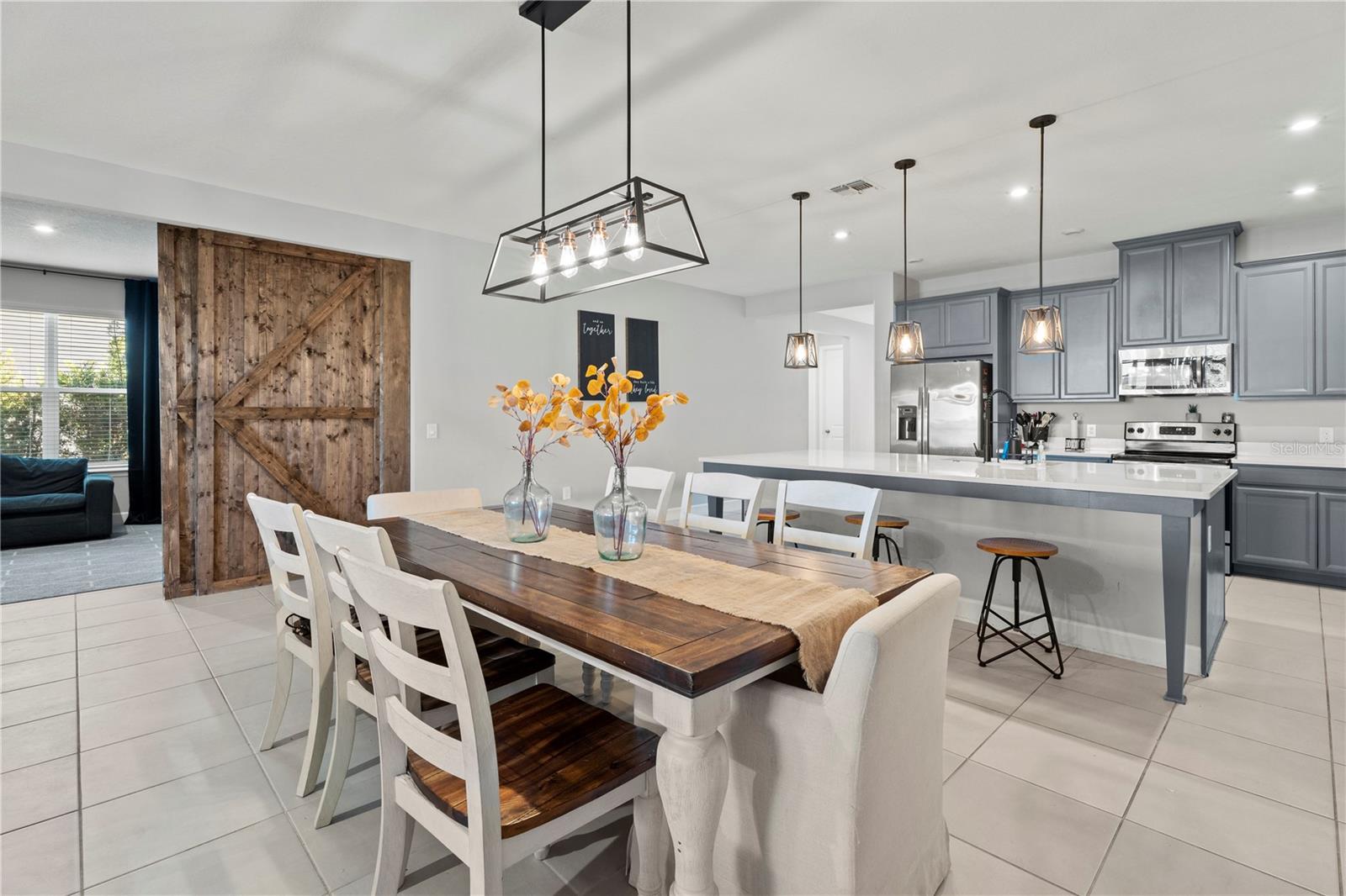 Image 18 of 51 For 2731 Rialto Court