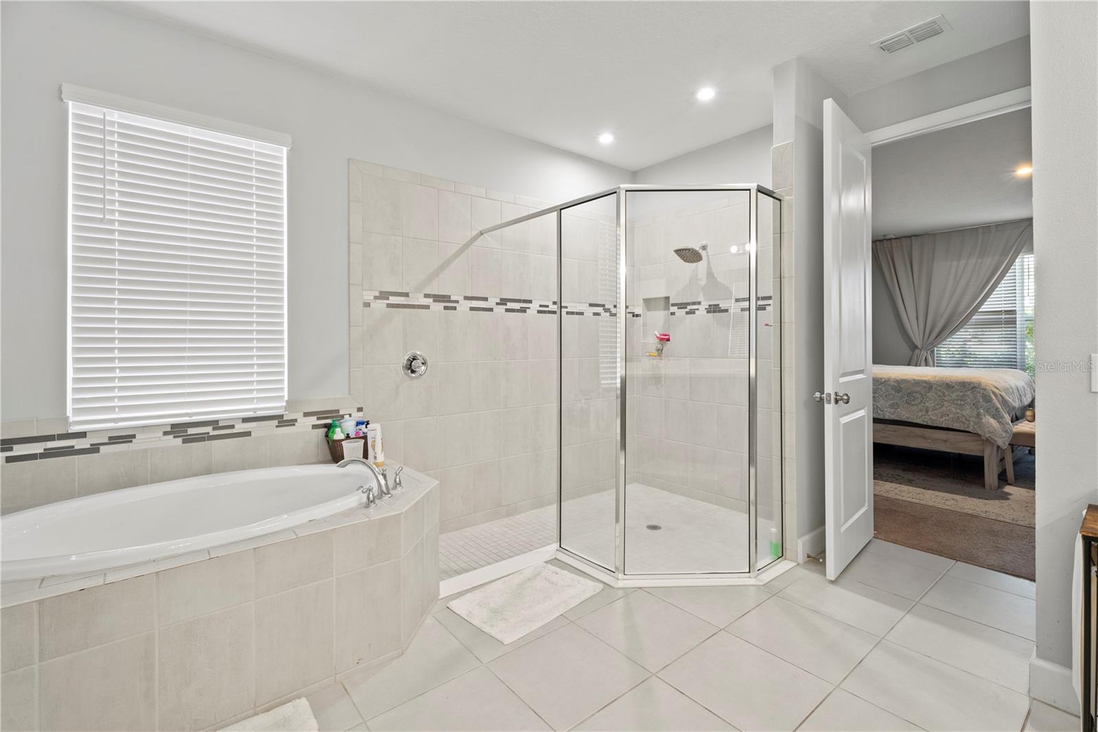 Image 34 of 51 For 2731 Rialto Court