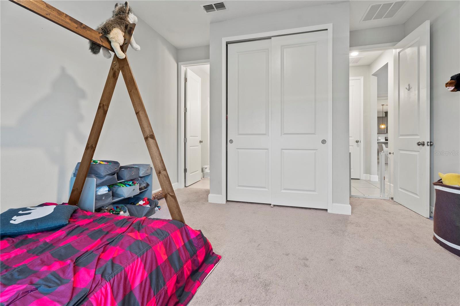 Image 41 of 51 For 2731 Rialto Court