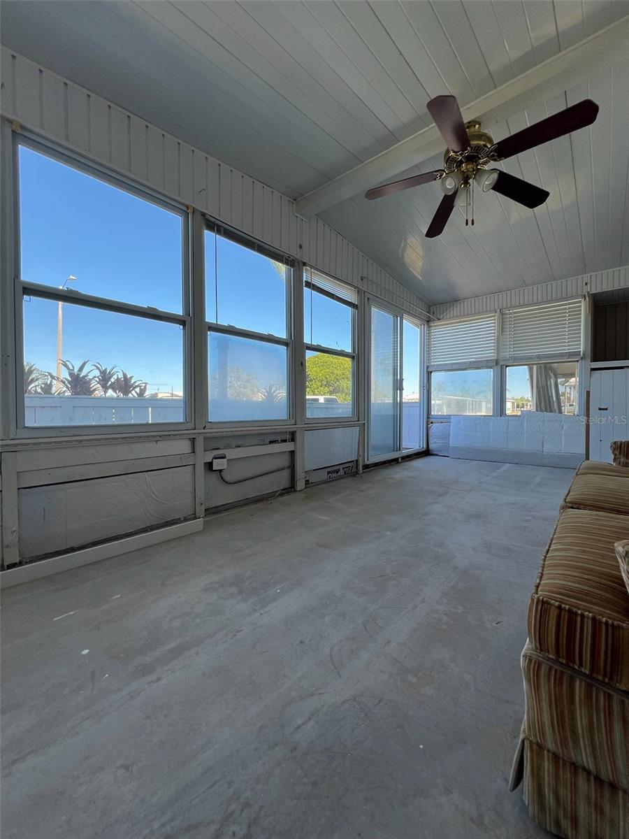 Image 30 of 42 For 6528 Roosevelt Drive