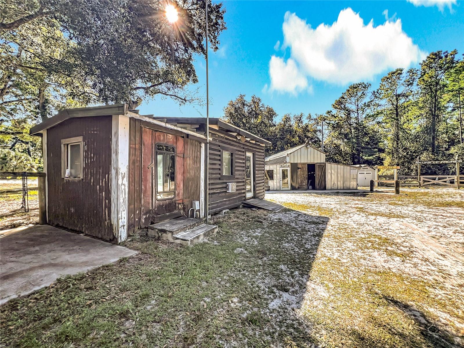 Image 17 of 33 For 16990 30th Court