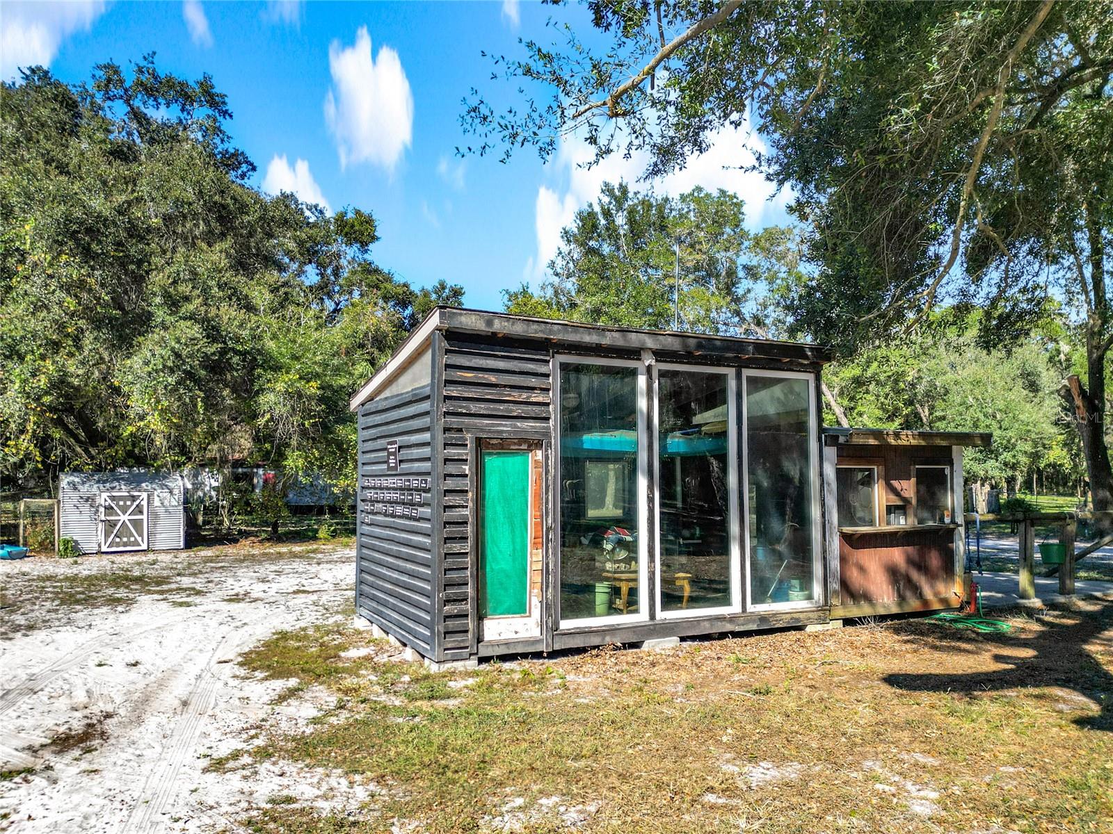 Image 18 of 33 For 16990 30th Court